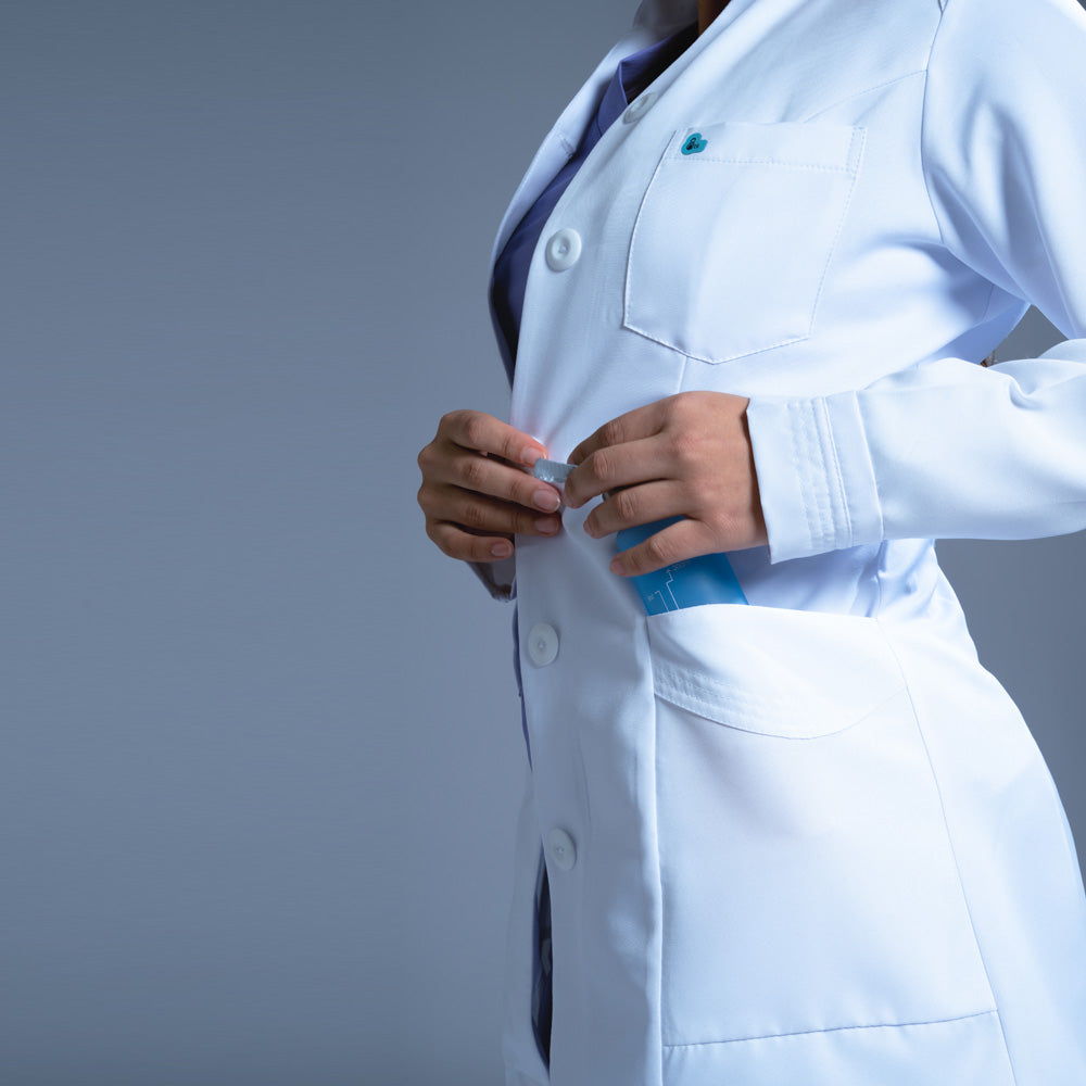 Bata de medicina blanca bacterióloga MD