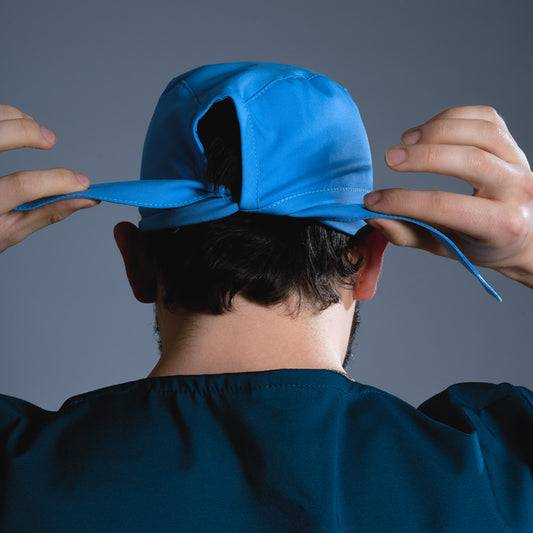 Gorro azul celeste cofia de amarre posterior